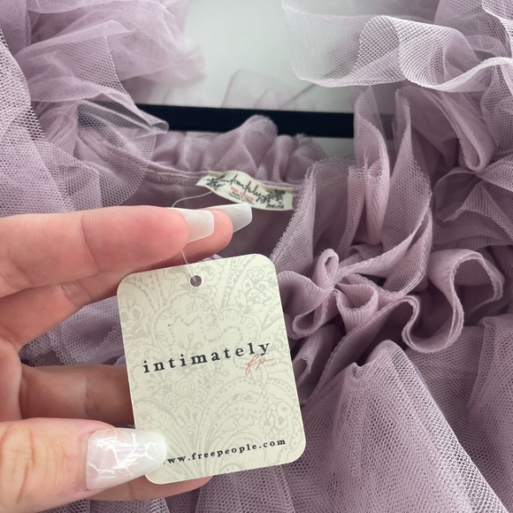 FREE PEOPLE BIRTHDAY CAKE CAMI
MAUVE - Picture 5 of 6